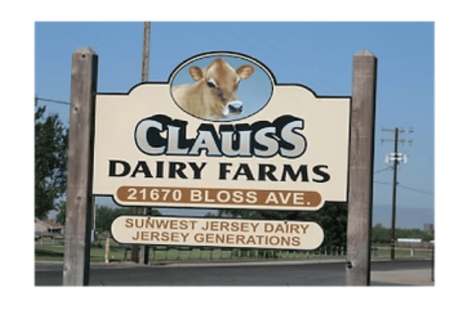 Clauss Dairy Farms logo